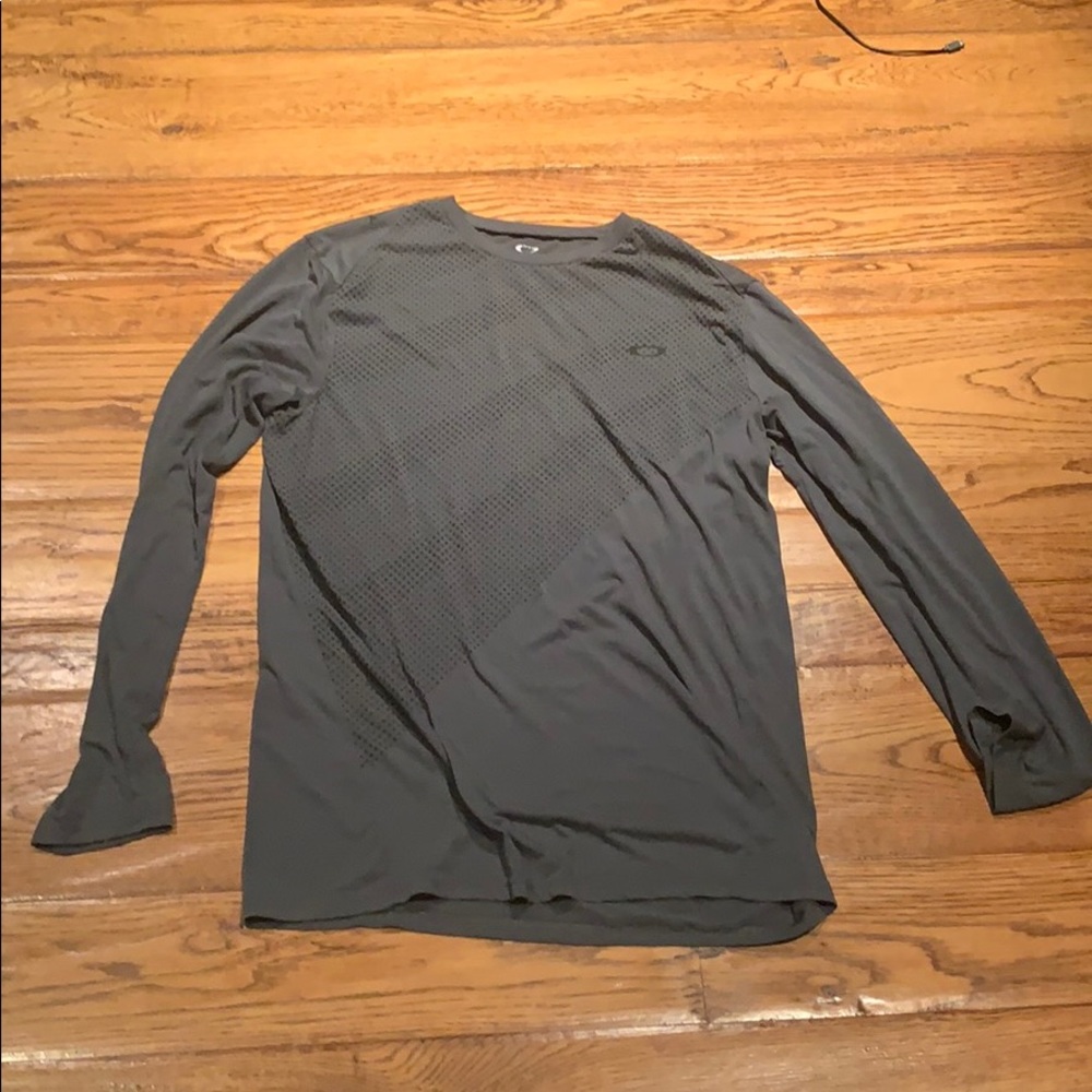 LS Oakley Warmup
